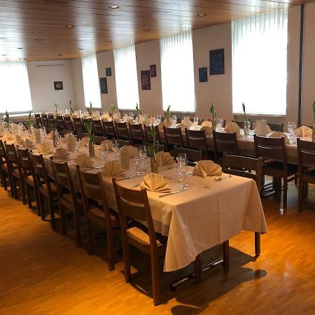 Hotel & Restaurant Stadthof גלארוס מראה חיצוני תמונה