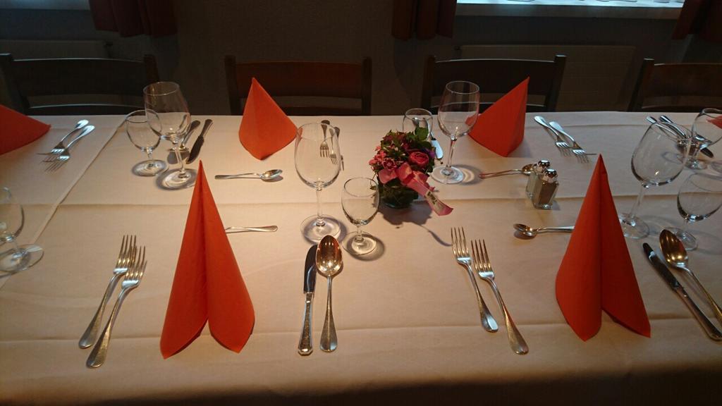 Hotel & Restaurant Stadthof גלארוס מראה חיצוני תמונה