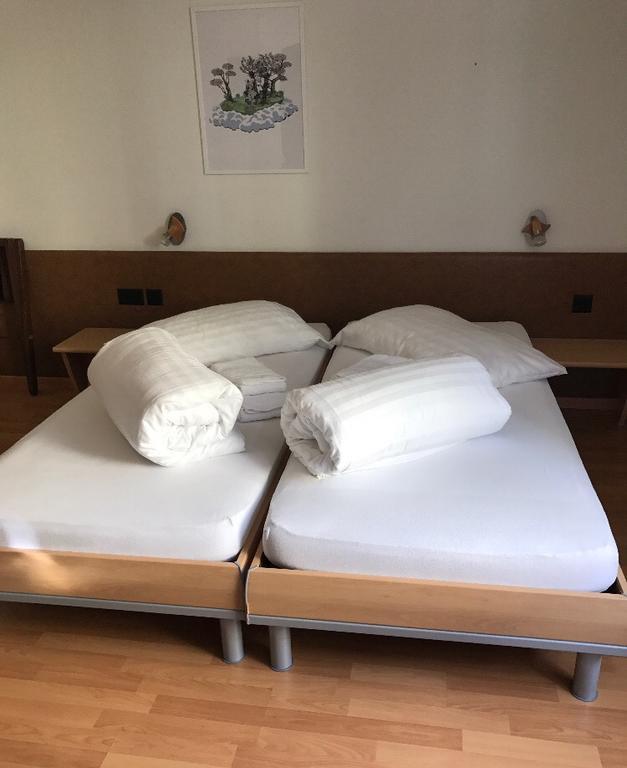 Hotel & Restaurant Stadthof גלארוס מראה חיצוני תמונה