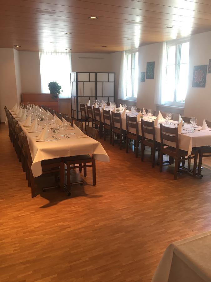 Hotel & Restaurant Stadthof גלארוס מראה חיצוני תמונה