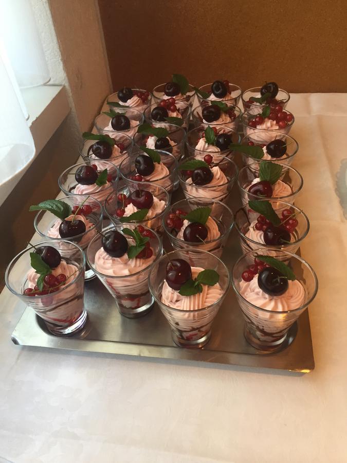 Hotel & Restaurant Stadthof גלארוס מראה חיצוני תמונה