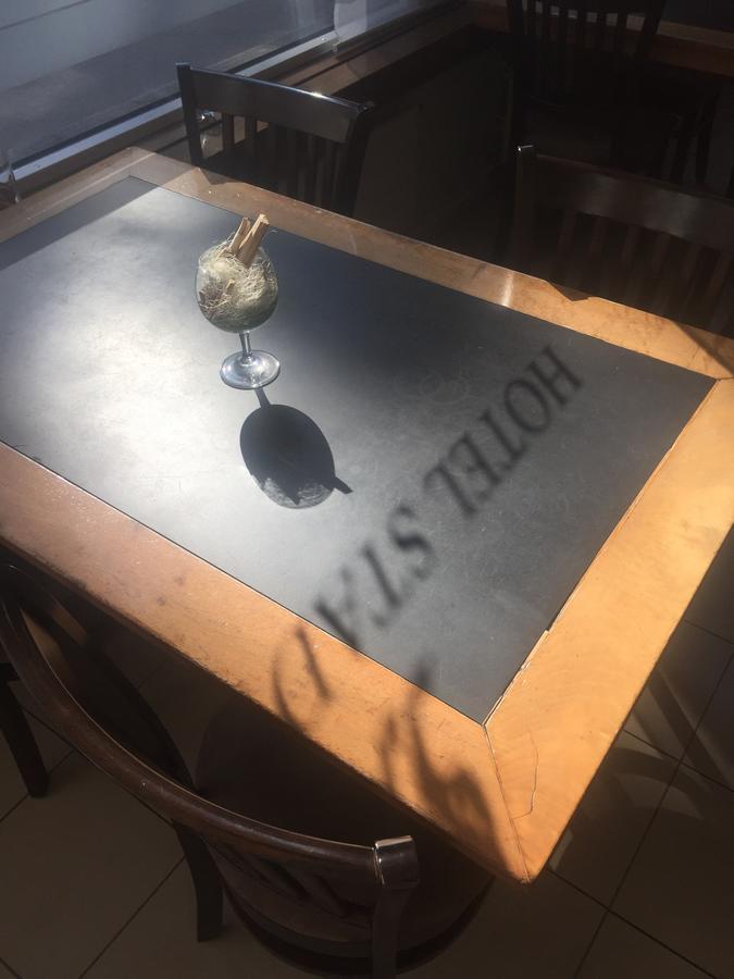 Hotel & Restaurant Stadthof גלארוס מראה חיצוני תמונה